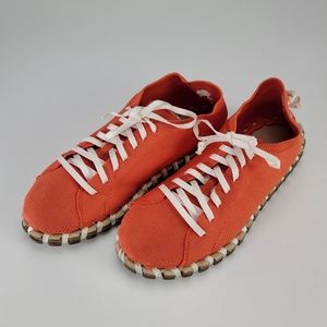 BRAND NEW- Kengos - Woman Lace Up MADE FROM PLANTS. Vegan Shoes